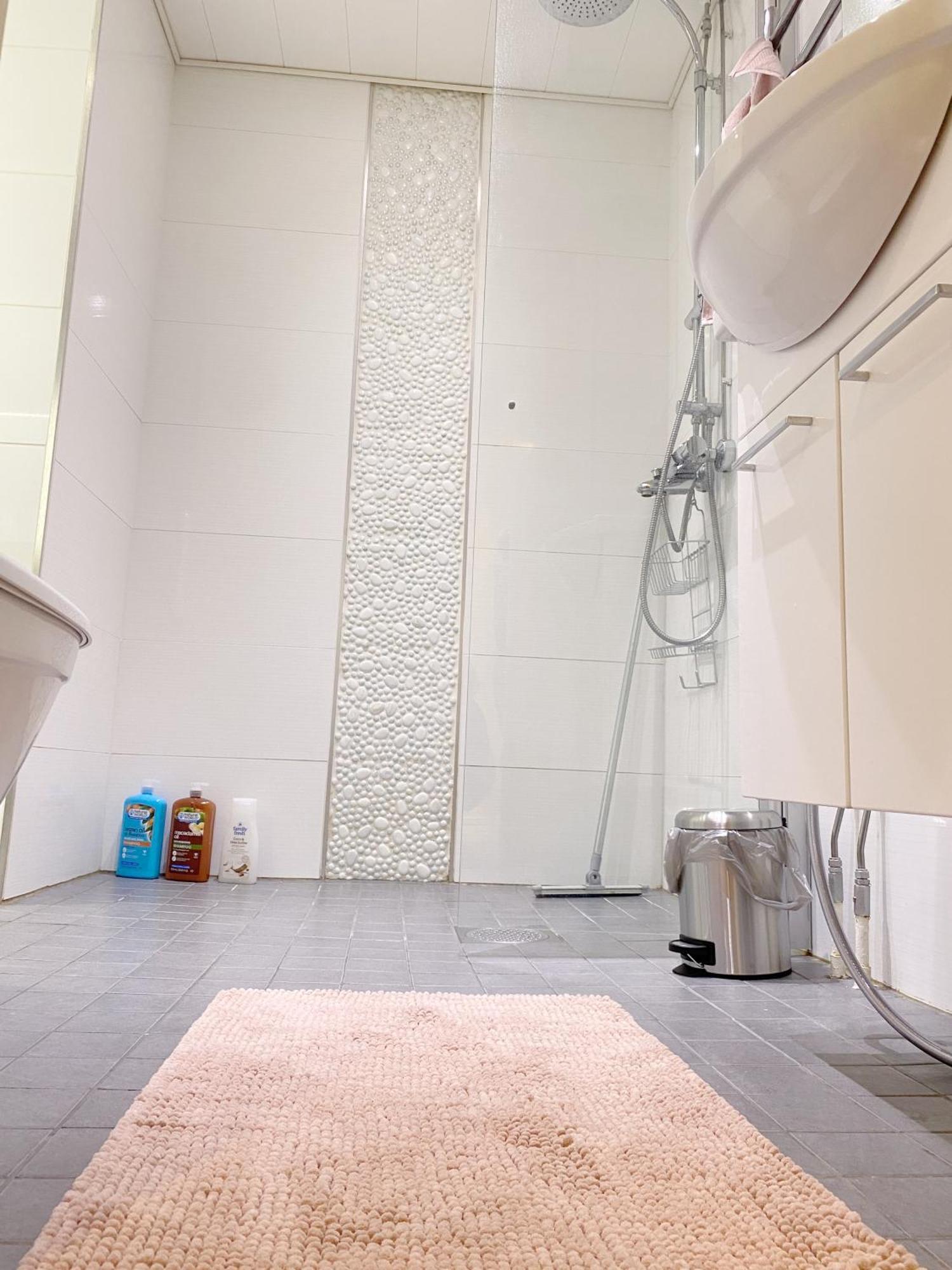 Spacious Home In Heart Of City Рованиеми Екстериор снимка